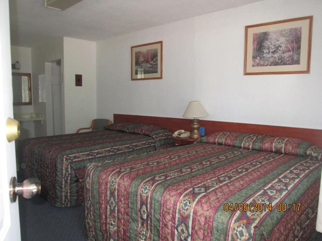 Evening Star Motel Greenwood Exterior photo